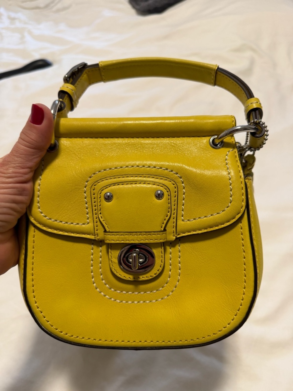 Vintage Coach Willis Legacy 70th edition yellow leather handbag Crossbody